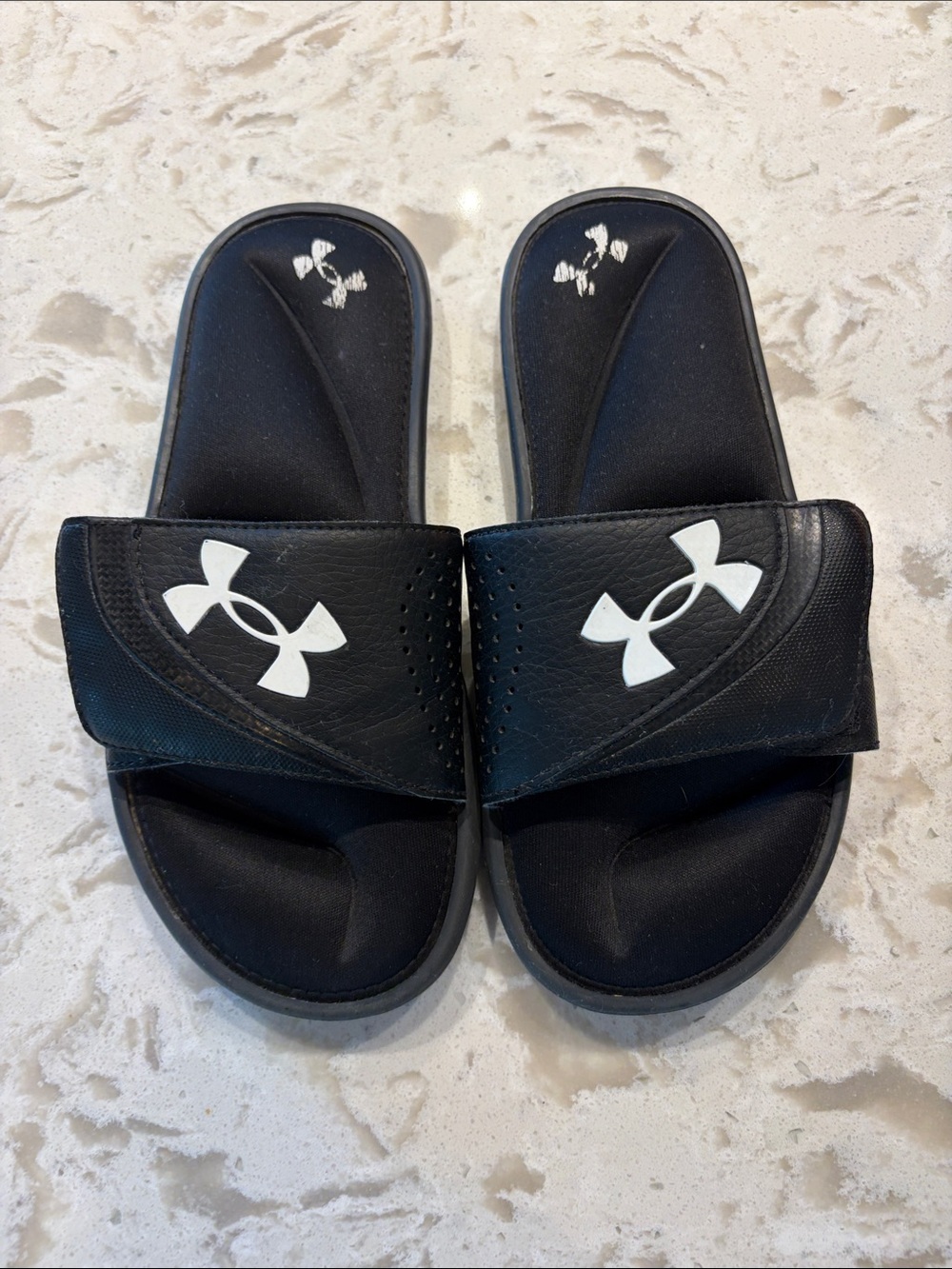 Under Armour Slide Sandal Black Youth size 6